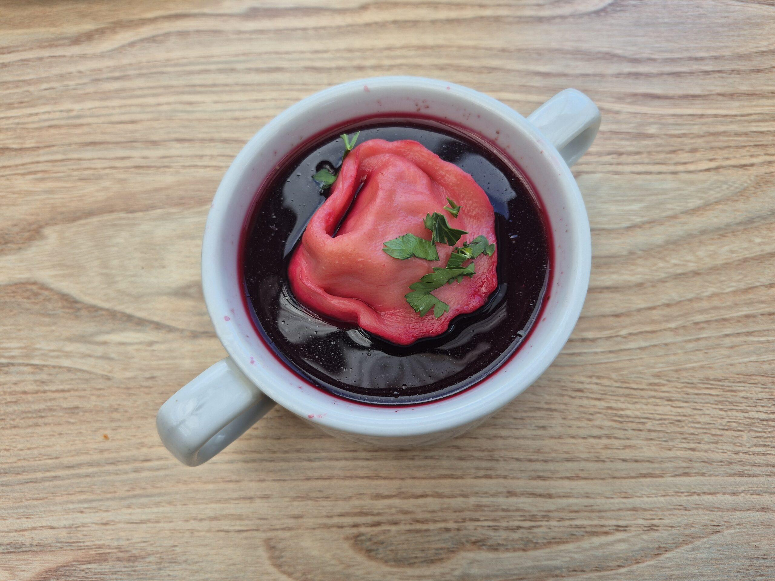 Beetroot Broth with Meat Dumplings(CE,M,S,EG,GL-W)