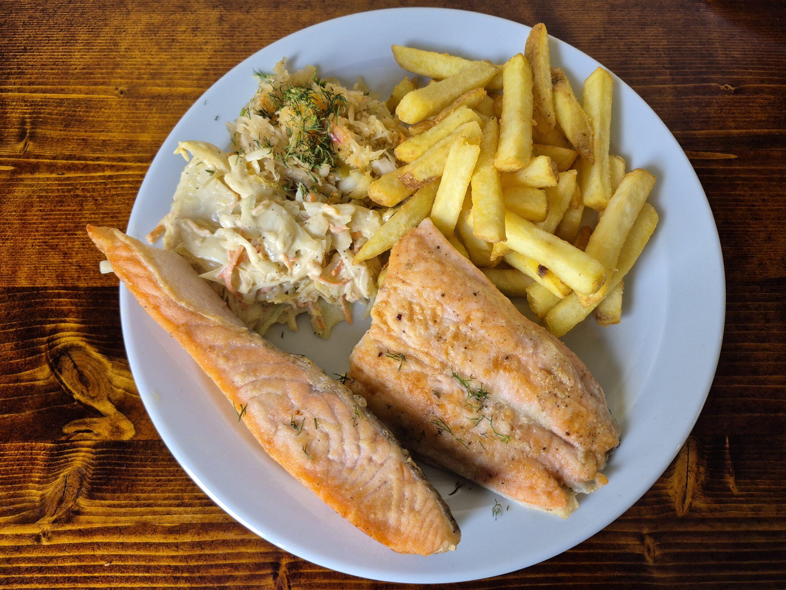 Grilled Salmon (S)