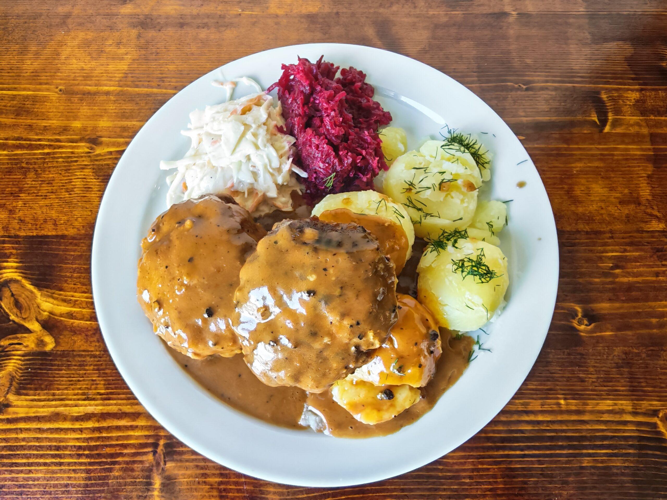 Pork Rissoles in Pepper Sauce