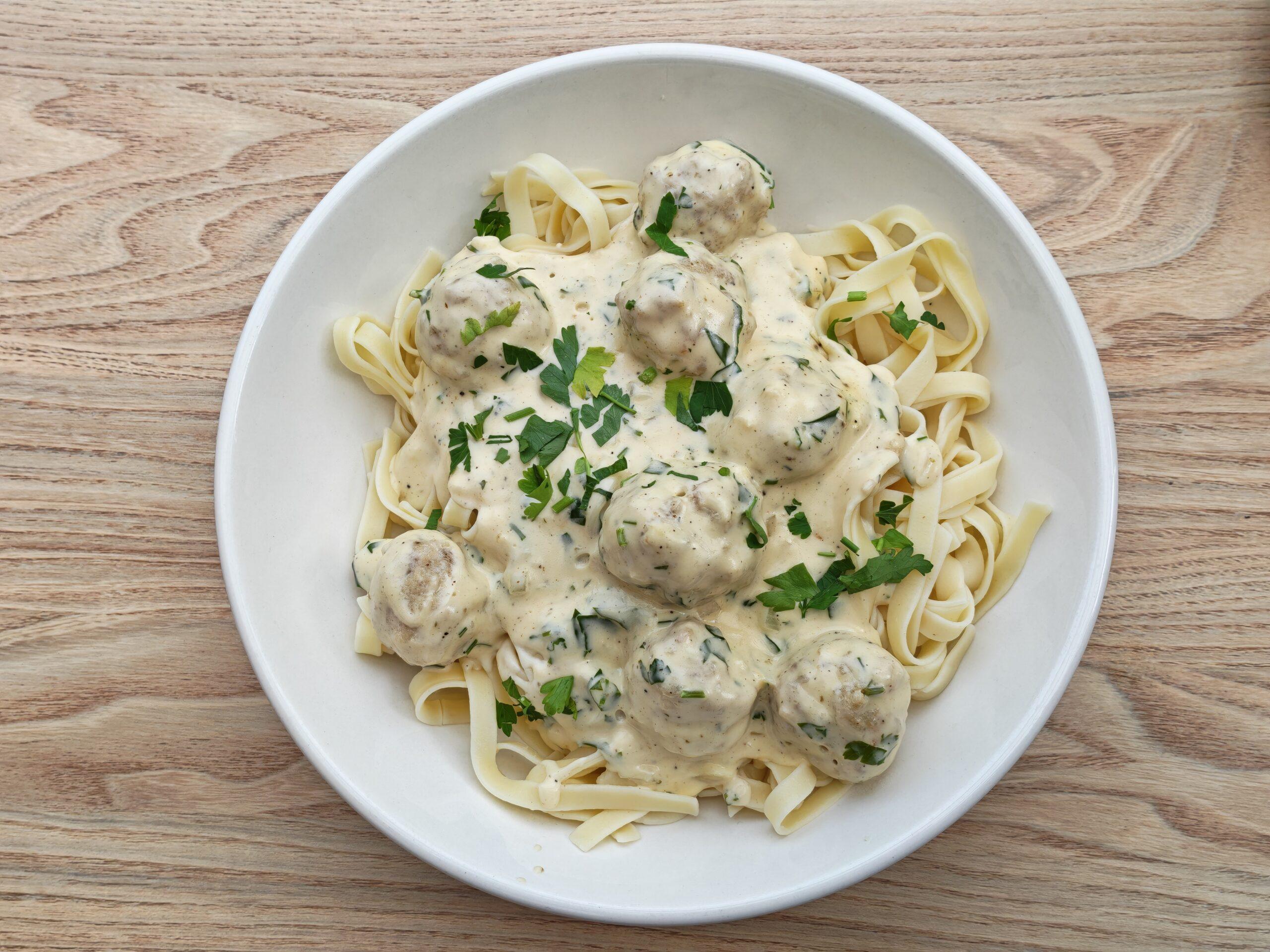 Pork Meatballs with Parsley Sauce (EG, GL-W, M, S)