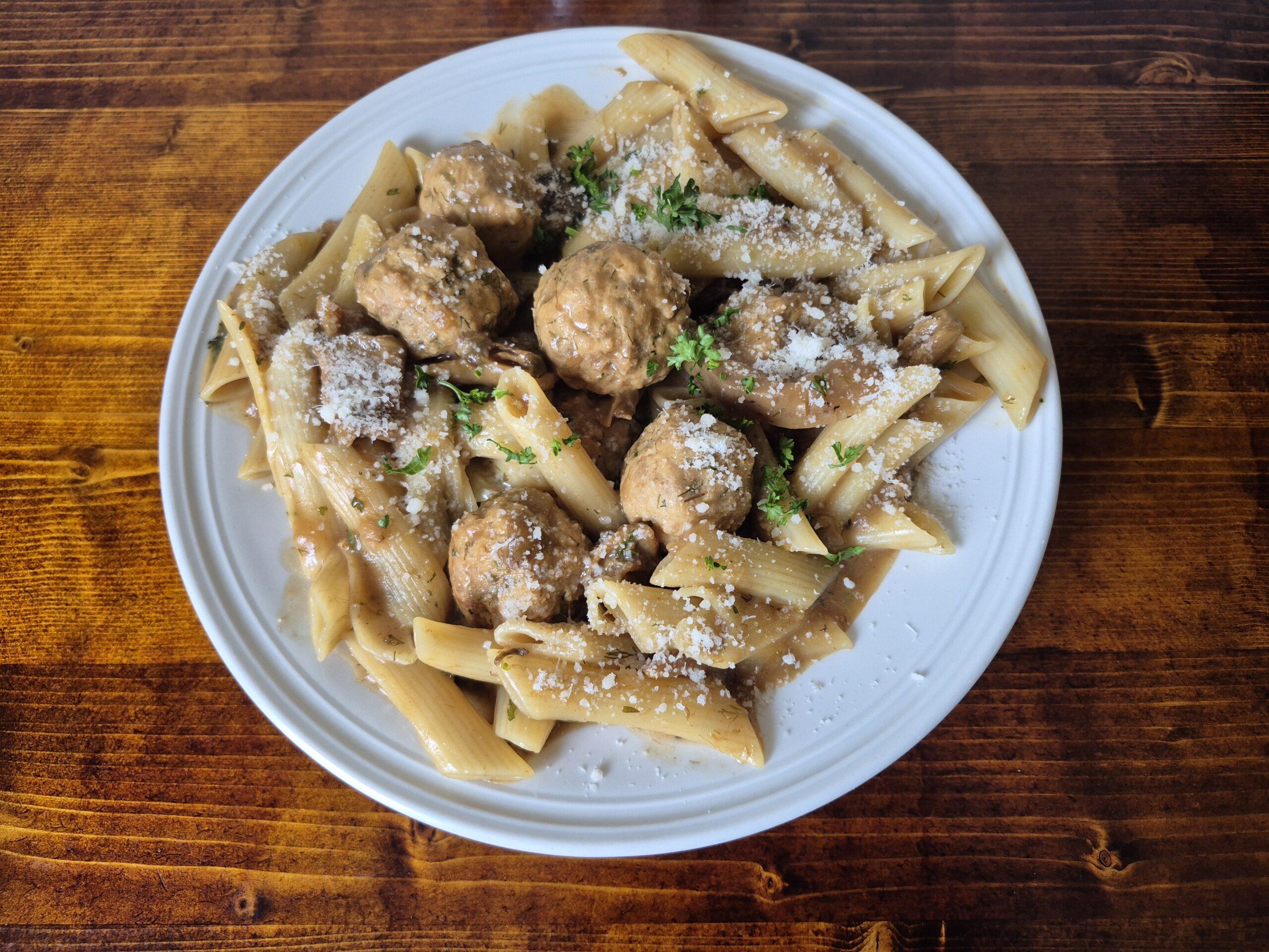 Padta with Pork Meatballs in Mushroom Sauce