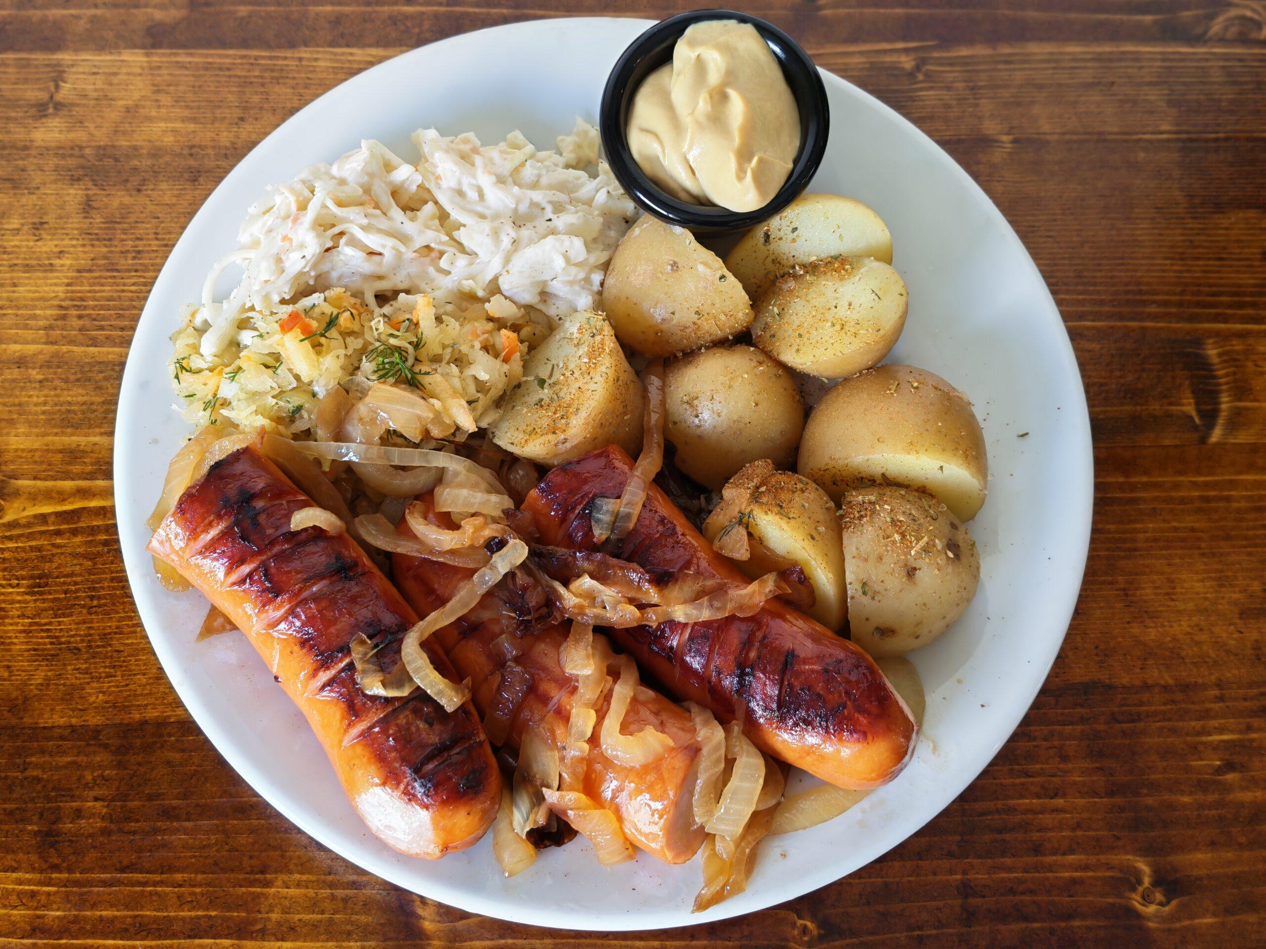 Grilled Pork Sausage with Onion (S)