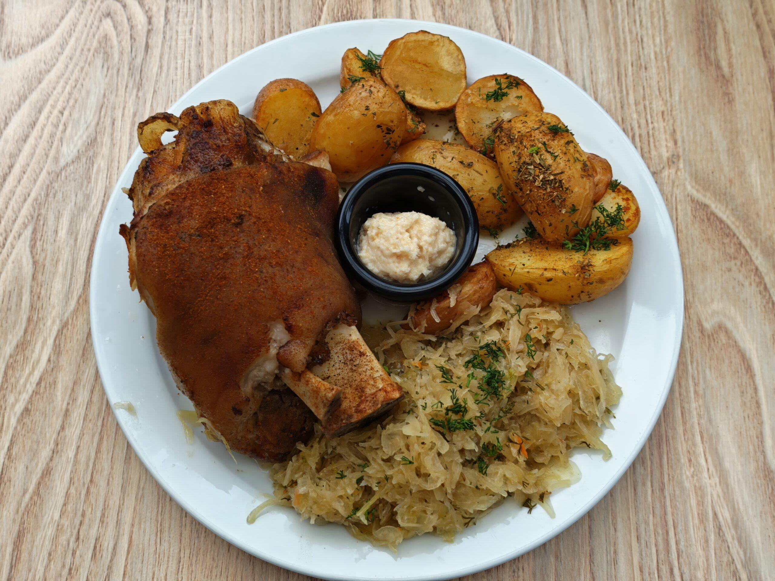 Pork Knuckle (S)