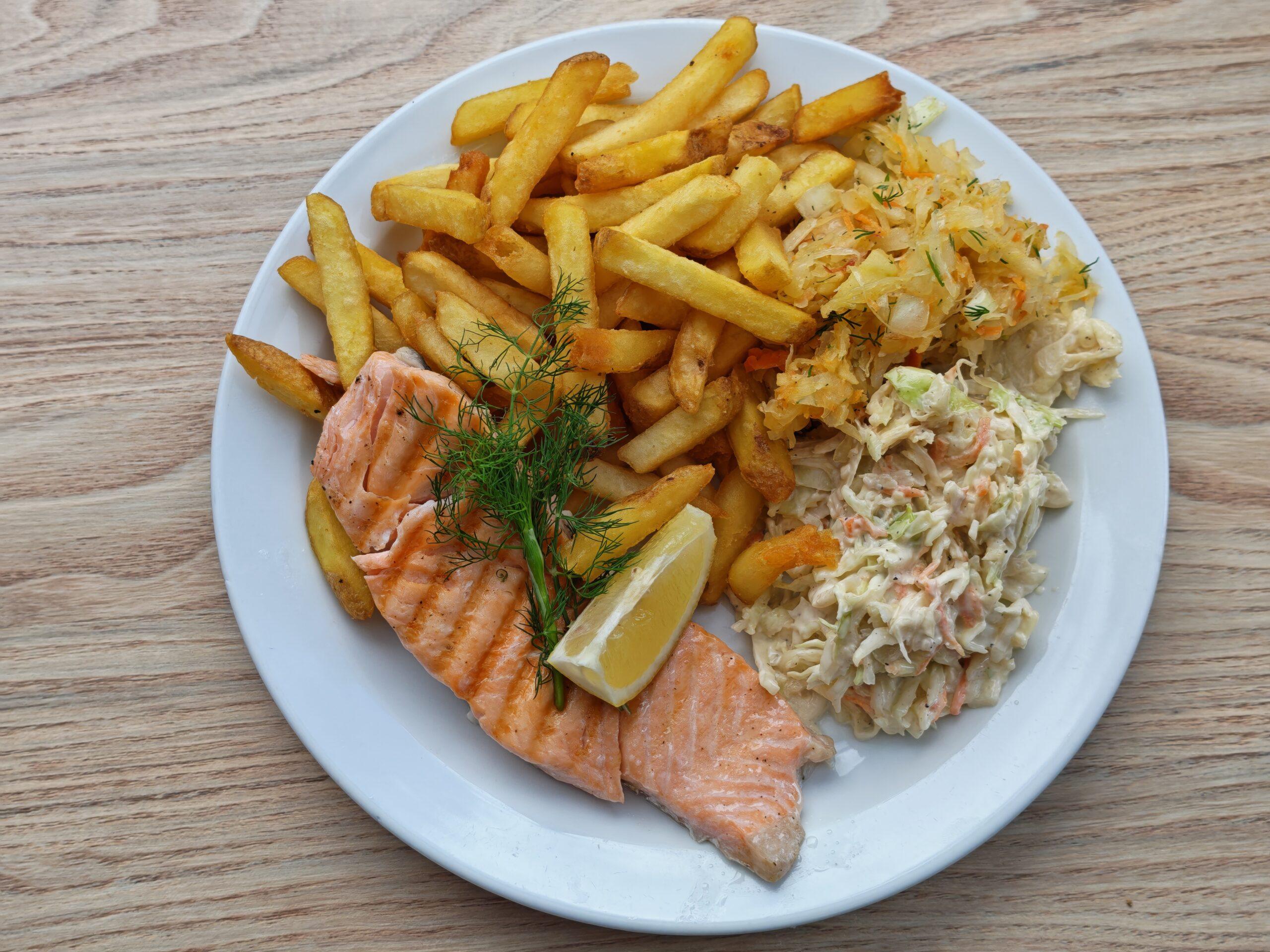 Grilled Salmon (S)