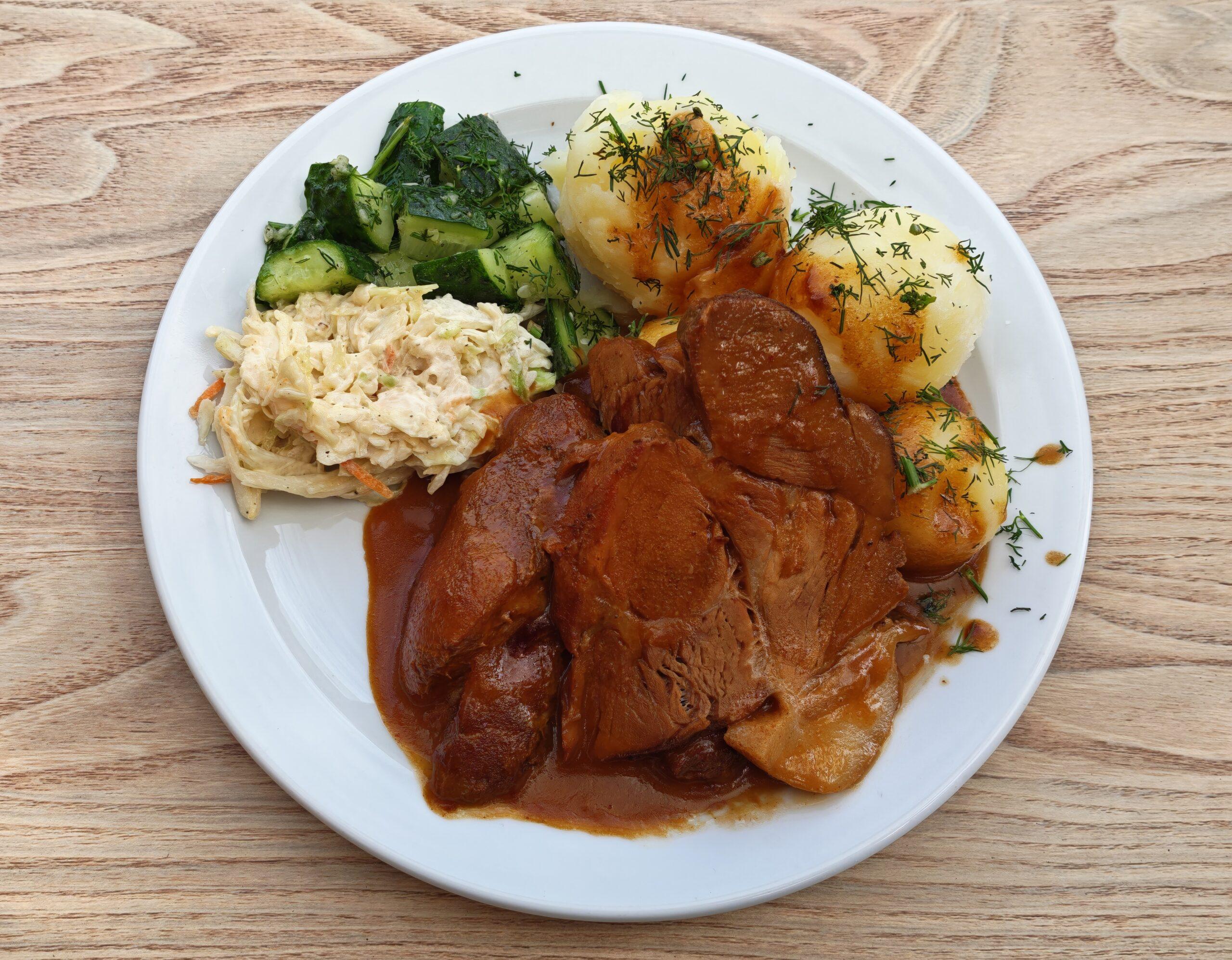 Roasted Pork with Gravy (S)
