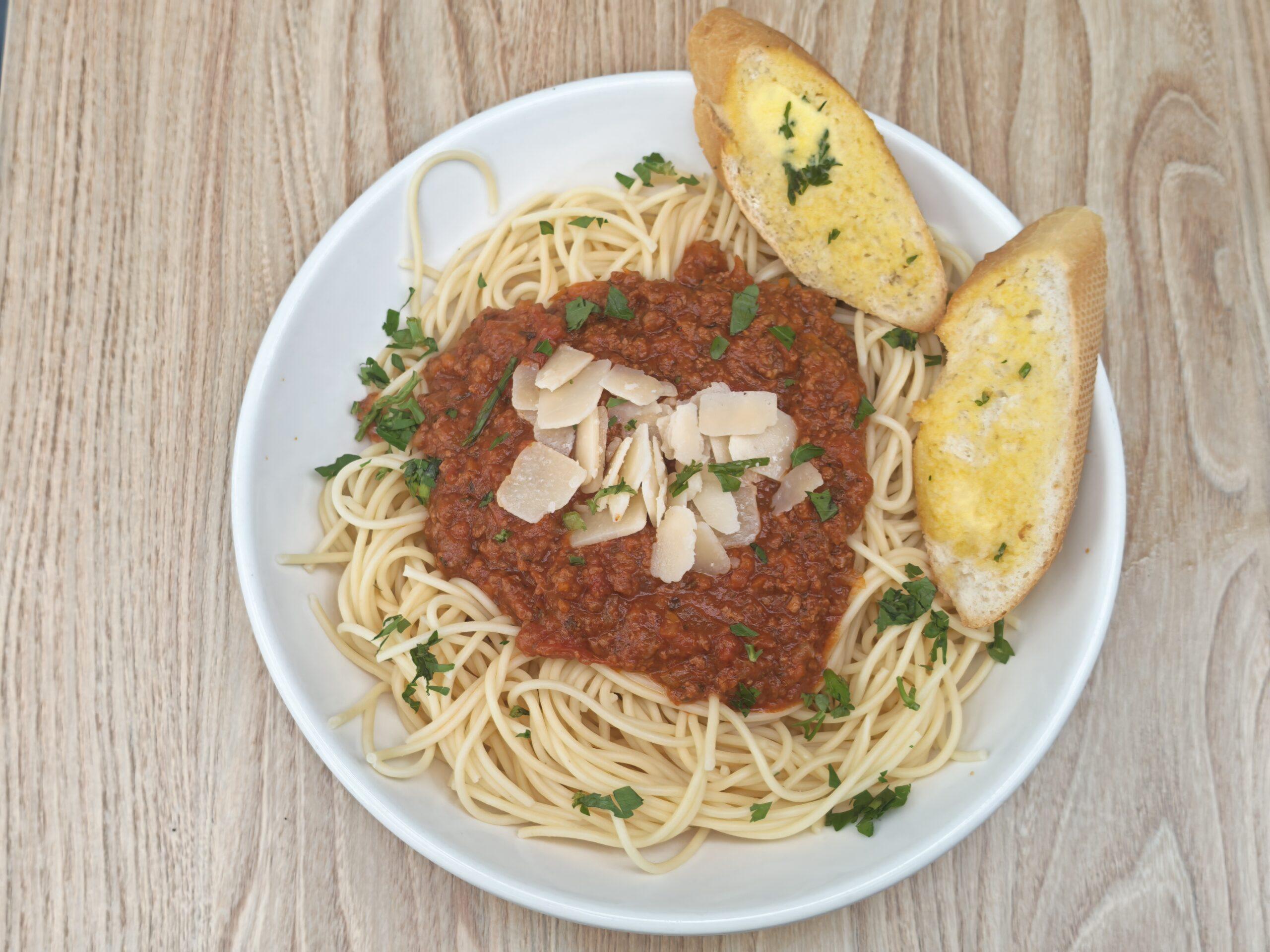 Spaghetti Bolognese (CE, EG, GL-W, M, S)